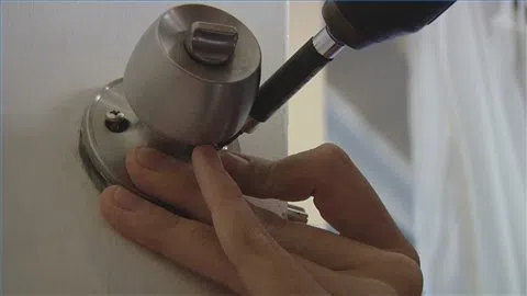 Lock Safe Services Des Moines, IA 515-325-0151 - change-locks-service